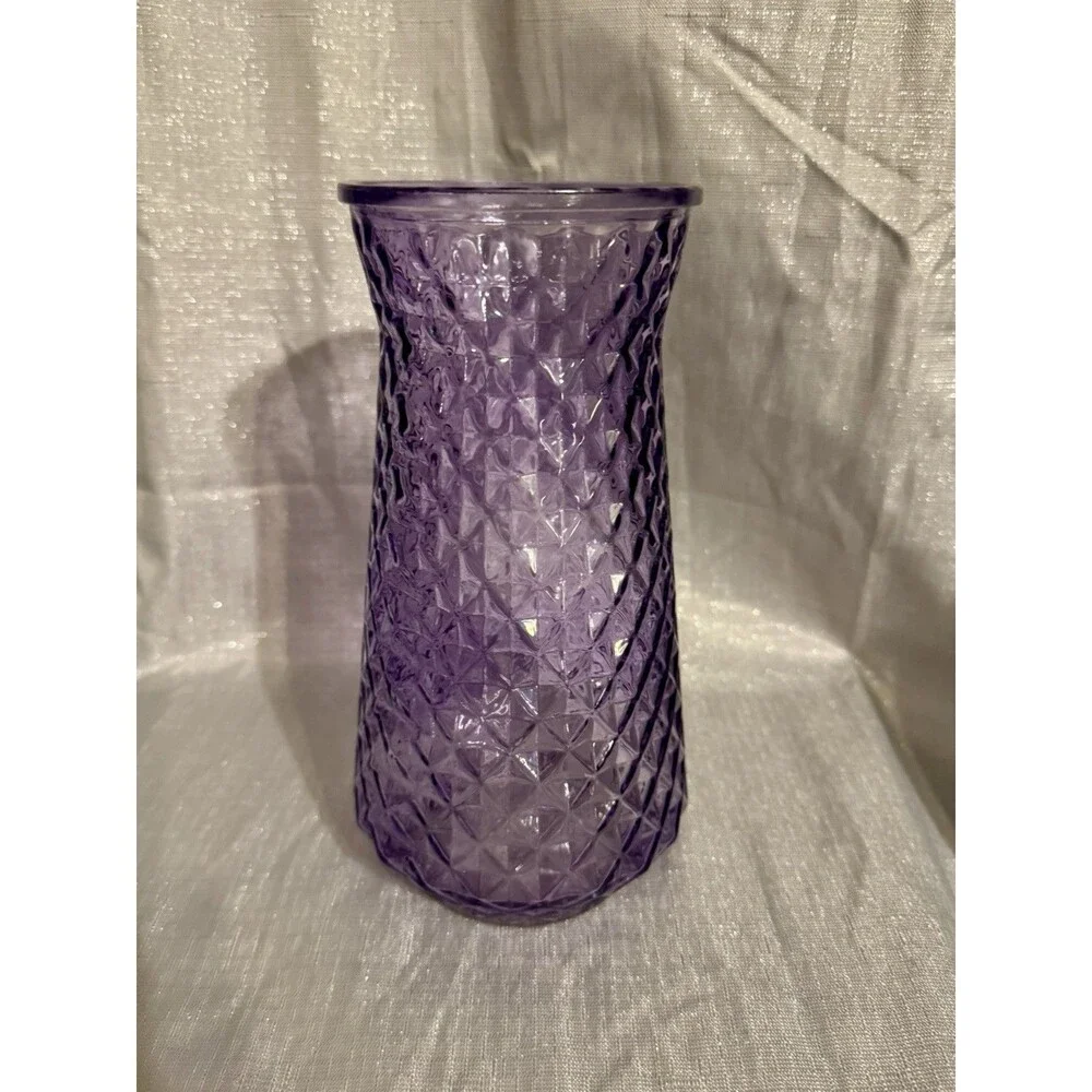 Vintage Paula DPS Diamond Pineapple Textured Pattern Purple Art Glass Vase 9”